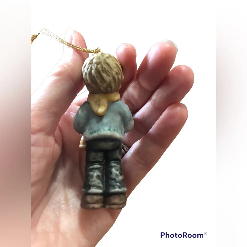 Hummel LITTLE BELL RINGER Porcelain Christmas Ornament  1999 Goebel